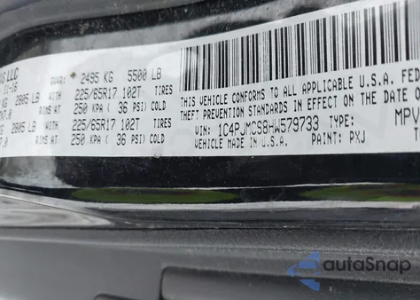 2017 Jeep Cherokee Latitude 4X4 z USA, uszkodzony, nr VIN 1C4PJMCS8HW579733